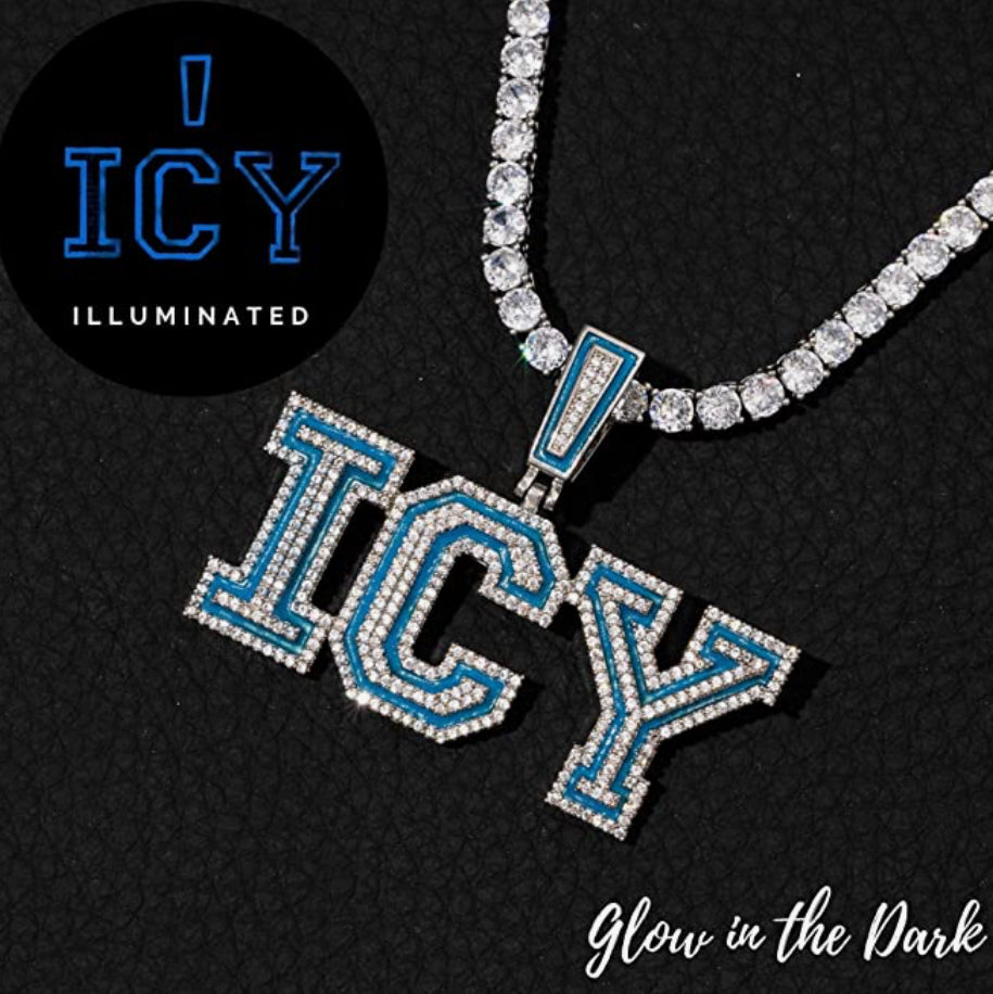 Innysthebrand Jewellery on Instagram: “Icy Cuban Necklace X Glam Necklace  Now live on the website. S… | Gold chain necklace outfit, Chain necklace  outfit, Necklace